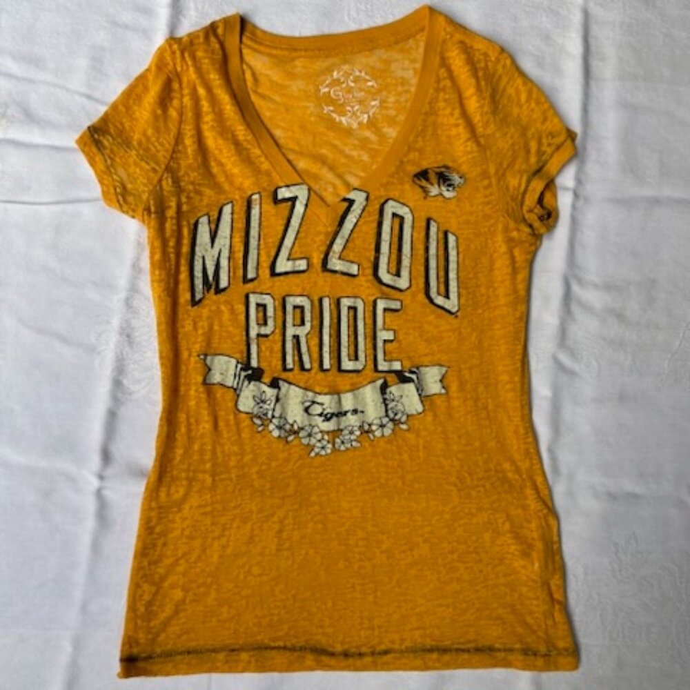 LADIES MIZZOU PRIDE SHEER TOP YELLOW LARGE G3 ALYSSA MILANO BRAND